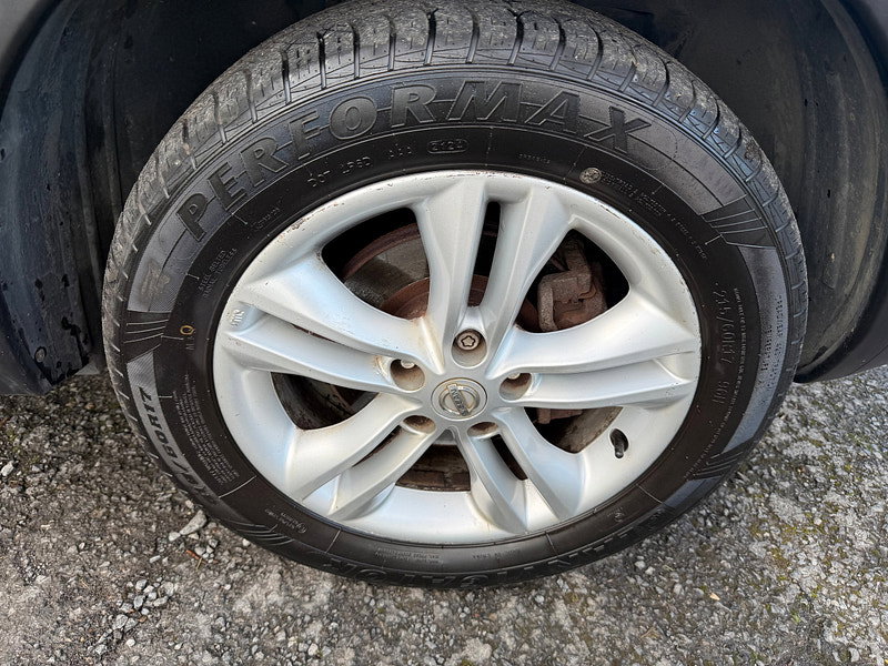 Nissan Qashqai 1.5 dCi Acenta SUV 5dr Diesel Manual 2WD Euro 4 (106 ps)
