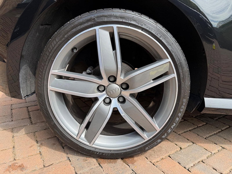 Audi A1 1.4 TFSI CoD Black Edition Hatchback 3dr Petrol S Tronic Euro 6 (s/s) (Nav) (150 ps)