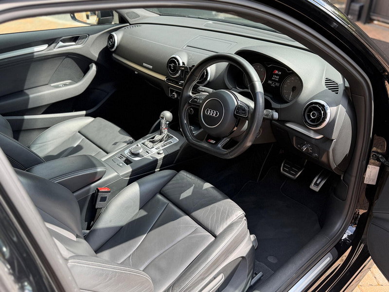 Audi S3 2.0 TFSI Hatchback 3dr Petrol S Tronic quattro Euro 6 (s/s) (Nav) (300 ps)