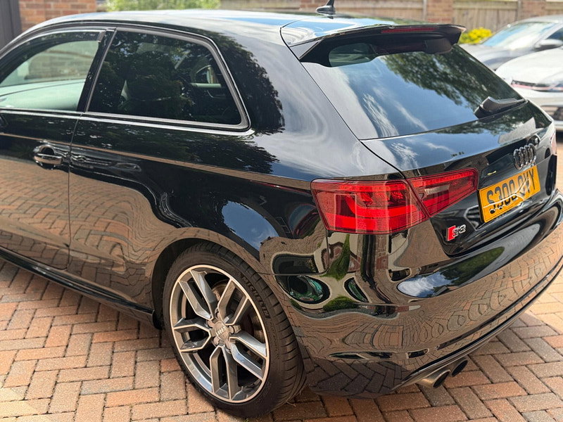 Audi S3 2.0 TFSI Hatchback 3dr Petrol S Tronic quattro Euro 6 (s/s) (Nav) (300 ps)