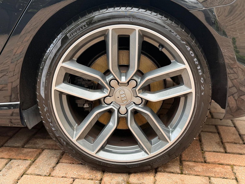 Audi S3 2.0 TFSI Sportback quattro Euro 6 (s/s) 5dr (Nav)