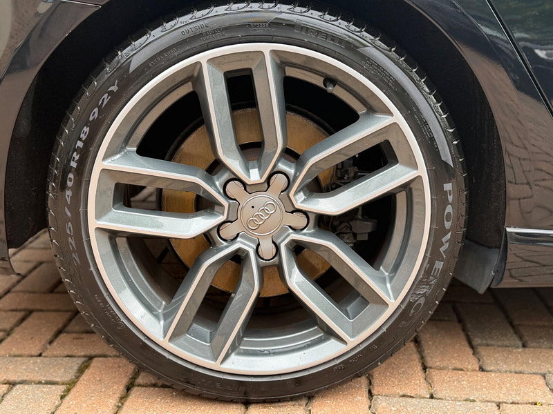Audi S3 2.0 TFSI Sportback quattro Euro 6 (s/s) 5dr (Nav)