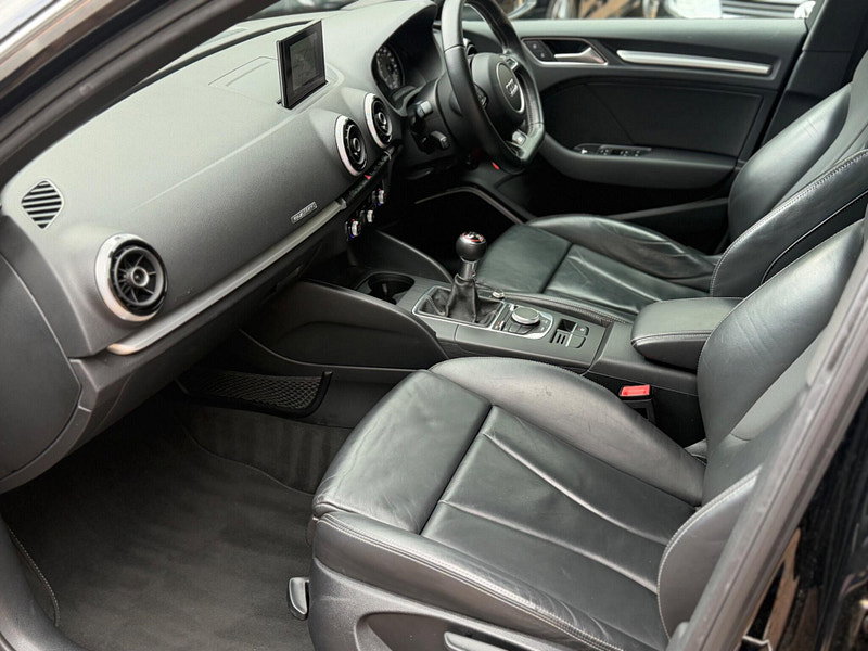 Audi S3 2.0 TFSI Sportback quattro Euro 6 (s/s) 5dr (Nav)