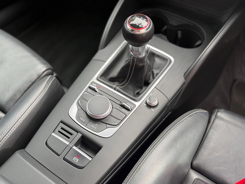 Audi S3 2.0 TFSI Sportback quattro Euro 6 (s/s) 5dr (Nav)