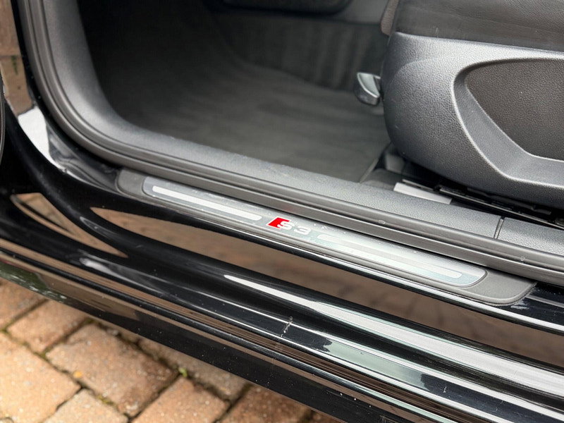 Audi S3 2.0 TFSI Sportback quattro Euro 6 (s/s) 5dr (Nav)