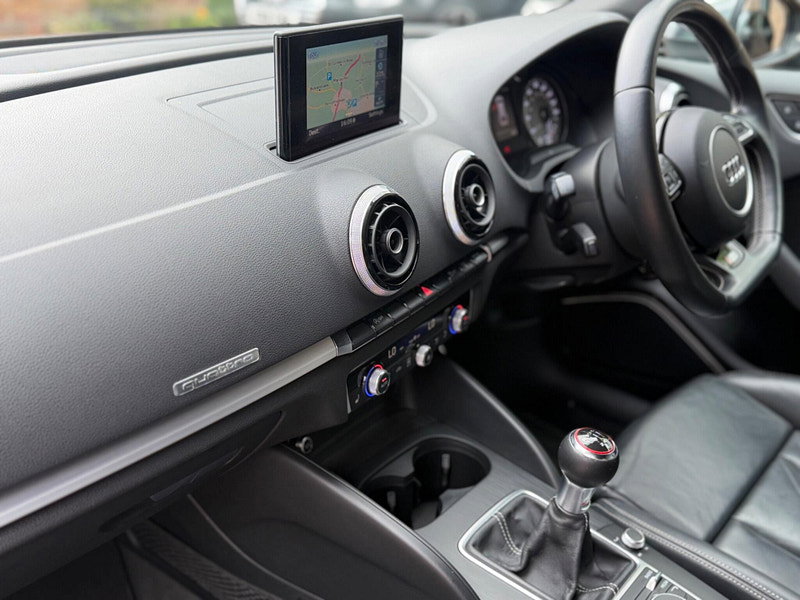 Audi S3 2.0 TFSI Sportback quattro Euro 6 (s/s) 5dr (Nav)