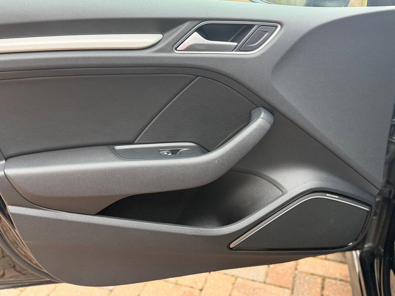 Audi S3 2.0 TFSI Sportback quattro Euro 6 (s/s) 5dr (Nav)