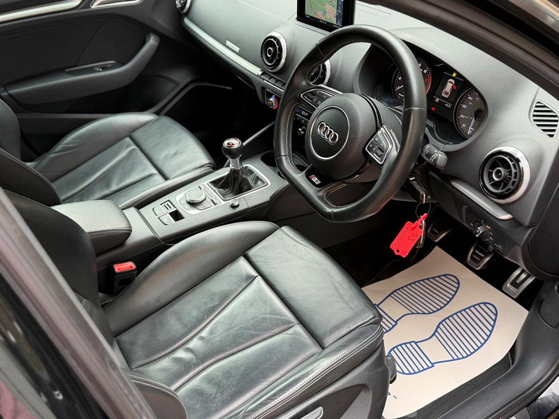 Audi S3 2.0 TFSI Sportback quattro Euro 6 (s/s) 5dr (Nav)
