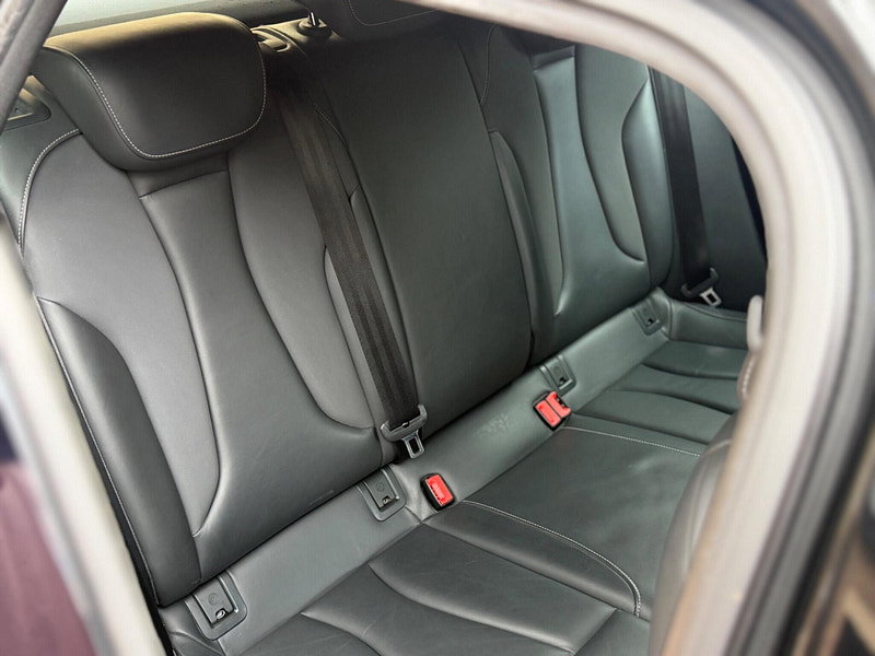Audi S3 2.0 TFSI Sportback quattro Euro 6 (s/s) 5dr (Nav)