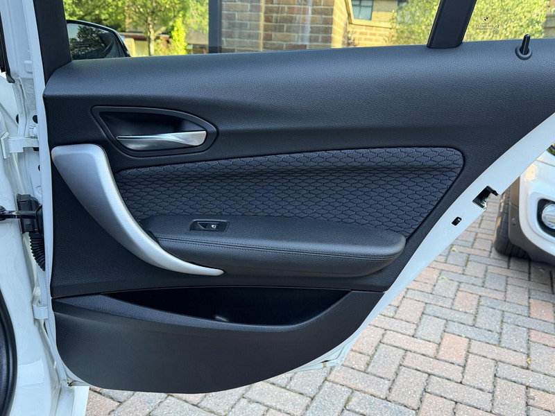 BMW 1 Series 2.0 120d M Sport Hatchback 5dr Diesel Auto xDrive Euro 6 (s/s) (190 ps)