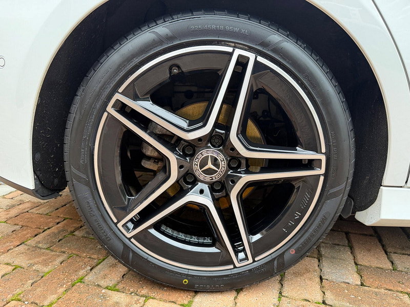 Mercedes-Benz A Class 1.3 A180 AMG Line (Executive) 7G-DCT Euro 6 (s/s) 5dr