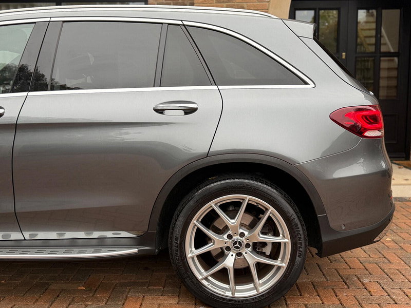 Mercedes-Benz GLC 2.0 GLC300 MHEV AMG Line (Premium Plus) G-Tronic+ 4MATIC Euro 6 (s/s) 5dr
