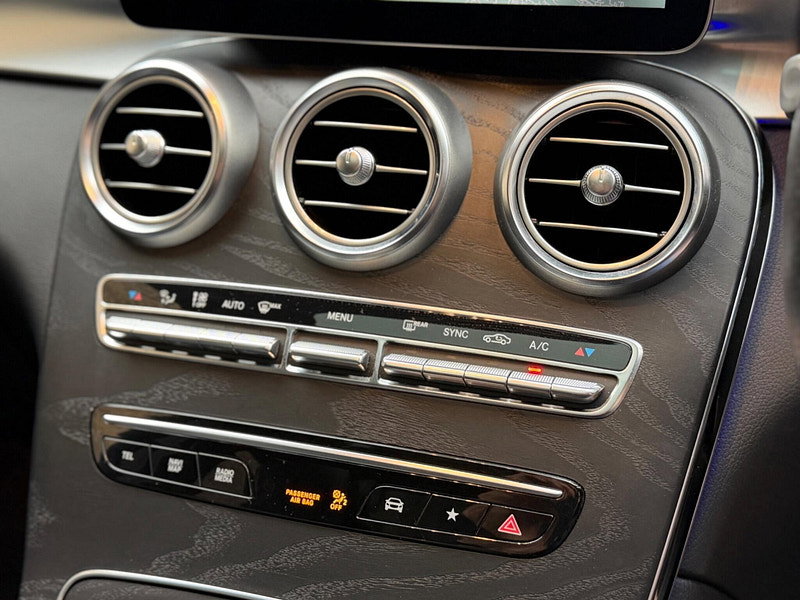 Mercedes-Benz GLC 2.0 GLC300 MHEV AMG Line (Premium Plus) G-Tronic+ 4MATIC Euro 6 (s/s) 5dr