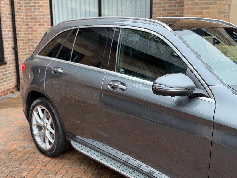 Mercedes-Benz GLC 2.0 GLC300 MHEV AMG Line (Premium Plus) G-Tronic+ 4MATIC Euro 6 (s/s) 5dr