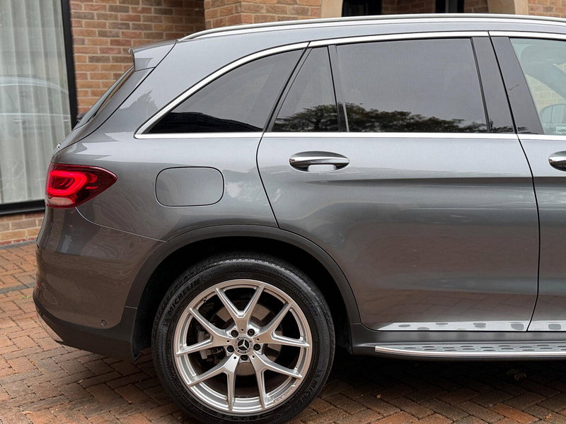 Mercedes-Benz GLC 2.0 GLC300 MHEV AMG Line (Premium Plus) G-Tronic+ 4MATIC Euro 6 (s/s) 5dr