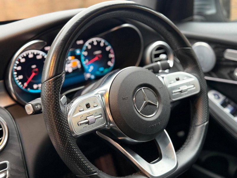 Mercedes-Benz GLC 2.0 GLC300 MHEV AMG Line (Premium Plus) G-Tronic+ 4MATIC Euro 6 (s/s) 5dr
