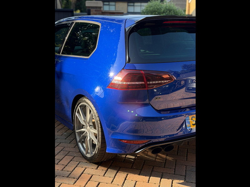 Volkswagen Golf 2.0 TSI BlueMotion Tech R Hatchback 3dr Petrol DSG 4Motion Euro 6 (s/s) (300 ps)