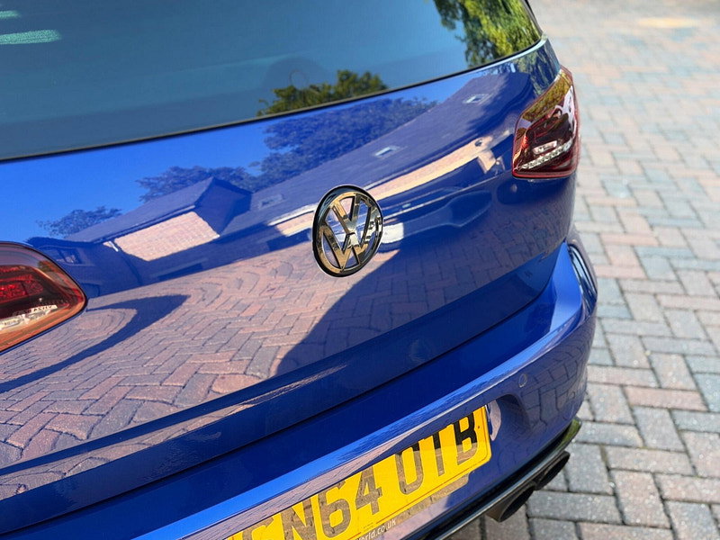 Volkswagen Golf 2.0 TSI BlueMotion Tech R Hatchback 3dr Petrol DSG 4Motion Euro 6 (s/s) (300 ps)