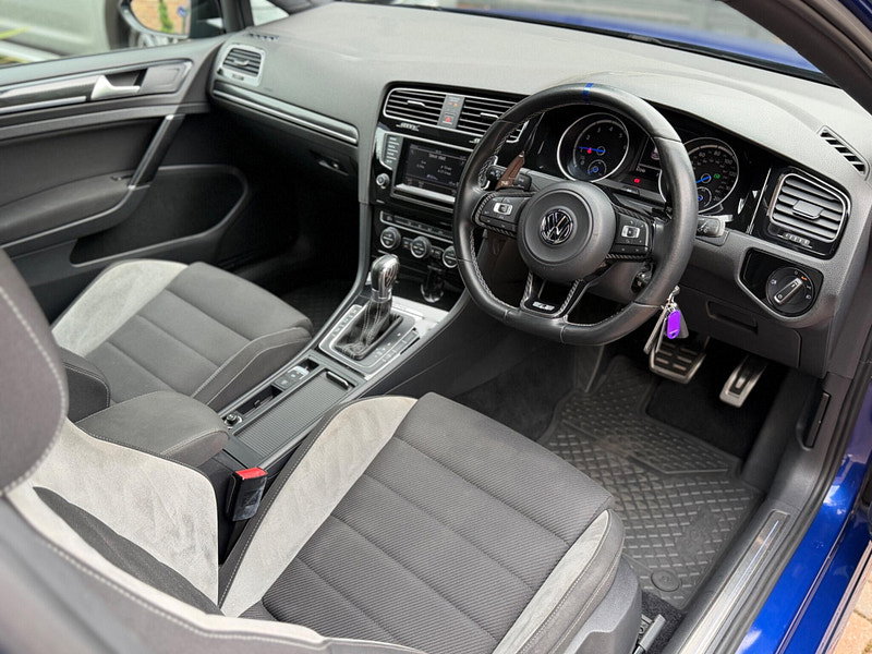 Volkswagen Golf 2.0 TSI BlueMotion Tech R Hatchback 3dr Petrol DSG 4Motion Euro 6 (s/s) (300 ps)