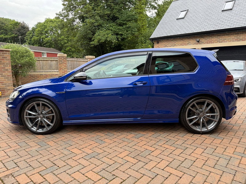 Volkswagen Golf 2.0 TSI BlueMotion Tech R Hatchback 3dr Petrol DSG 4Motion Euro 6 (s/s) (300 ps)