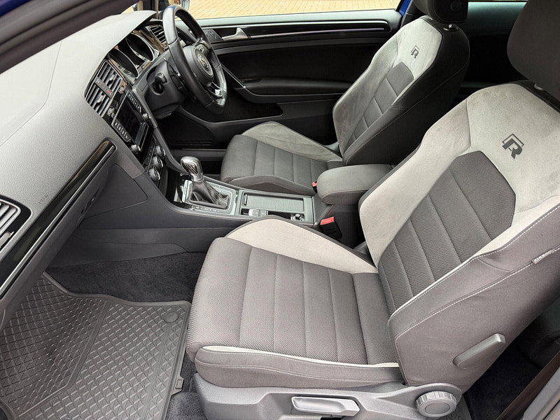 Volkswagen Golf 2.0 TSI BlueMotion Tech R Hatchback 3dr Petrol DSG 4Motion Euro 6 (s/s) (300 ps)