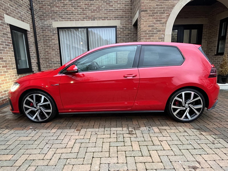 Volkswagen Golf 2.0 TSI GTI Euro 6 (s/s) 3dr