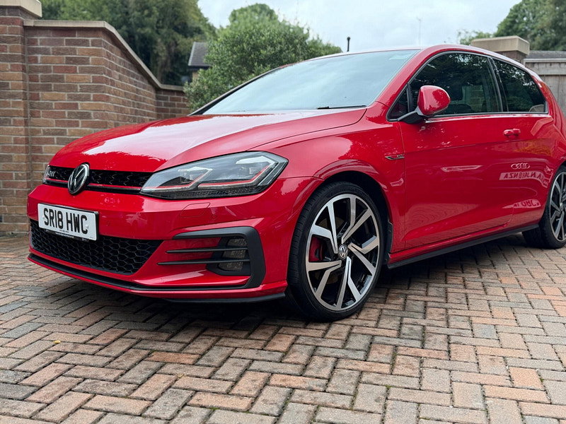 Volkswagen Golf 2.0 TSI GTI Euro 6 (s/s) 3dr