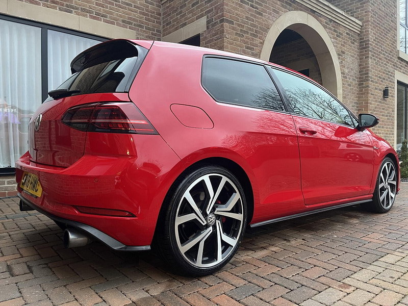 Volkswagen Golf 2.0 TSI GTI Euro 6 (s/s) 3dr