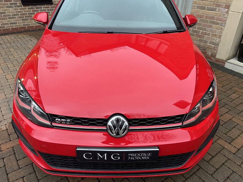 Volkswagen Golf 2.0 TSI GTI Euro 6 (s/s) 3dr