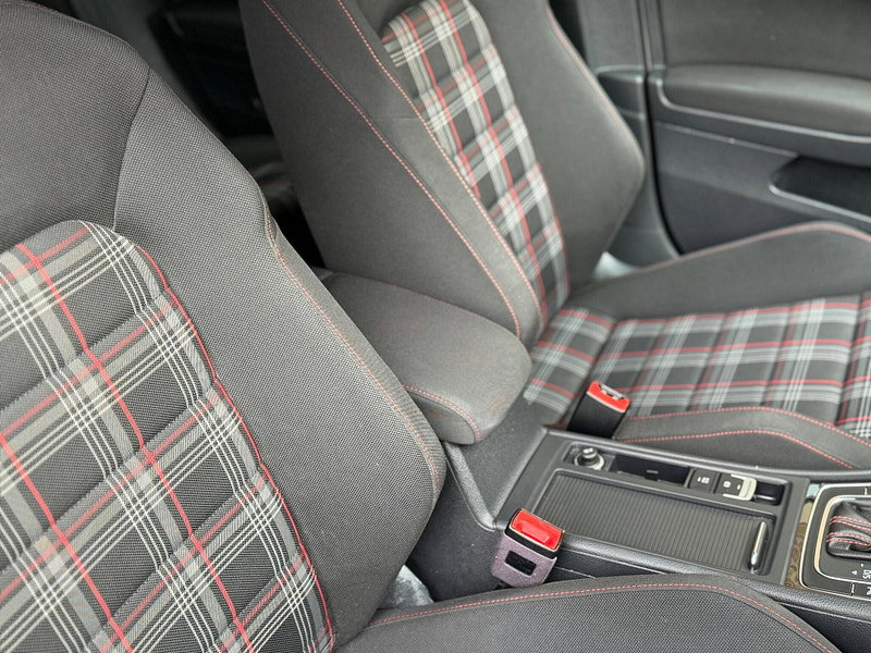 Volkswagen Golf 2.0 TSI GTI Performance DSG Euro 6 (s/s) 5dr