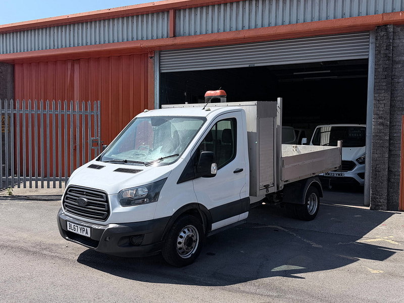 Ford Transit 2.0 350 EcoBlue Chassis Cab 2dr Diesel Manual RWD L2 H1 Euro 6 (DRW) (130 ps)