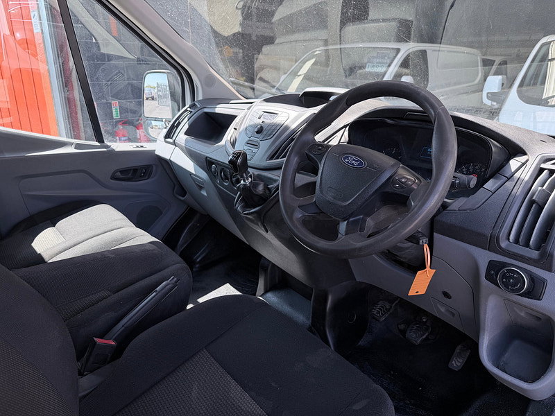 Ford Transit 2.0 350 EcoBlue Chassis Cab 2dr Diesel Manual RWD L2 H1 Euro 6 (DRW) (130 ps)