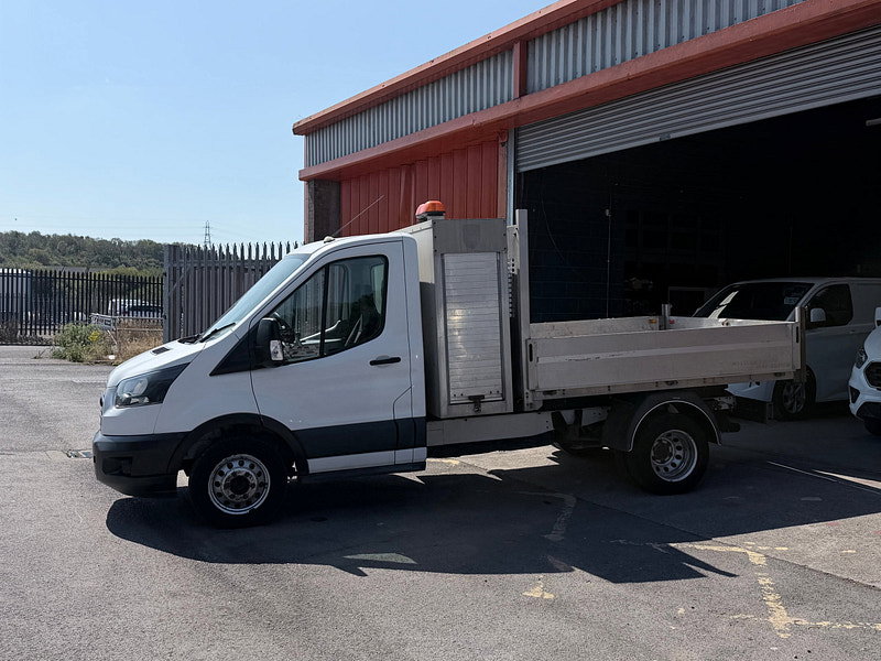 Ford Transit 2.0 350 EcoBlue Chassis Cab 2dr Diesel Manual RWD L2 H1 Euro 6 (DRW) (130 ps)