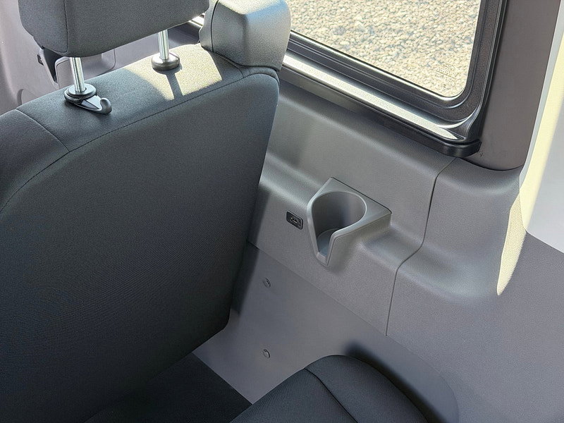 Ford Transit 2.0 460 EcoBlue Trend Minibus Double Cab 5dr Diesel Manual RWD L4 H3 Euro 6 (s/s) (17 Seat, DRW) (130 ps)