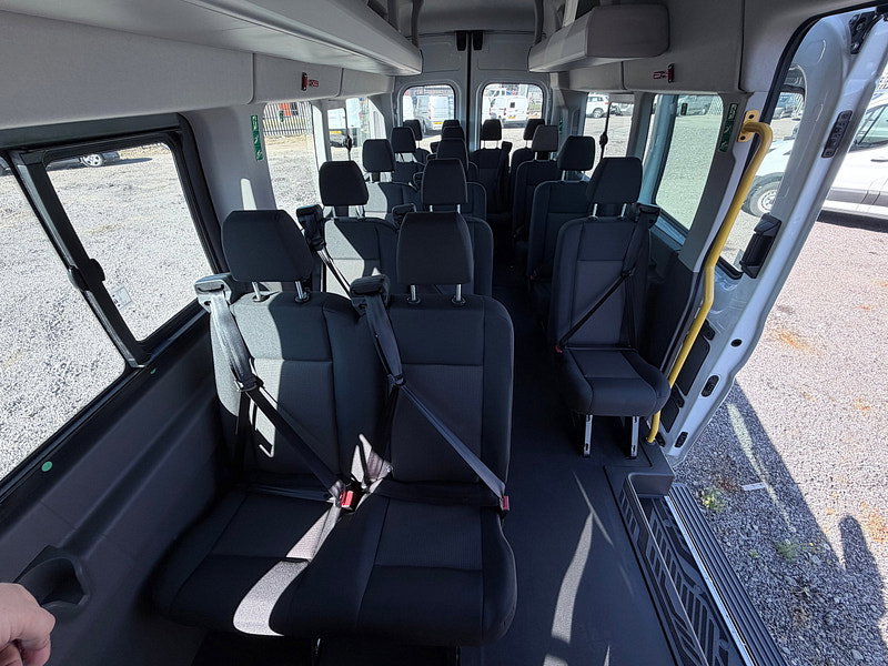 Ford Transit 2.0 460 EcoBlue Trend Minibus Double Cab 5dr Diesel Manual RWD L4 H3 Euro 6 (s/s) (17 Seat, DRW) (130 ps)