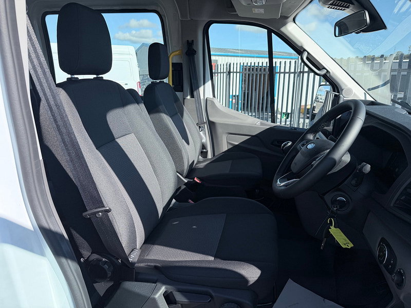 Ford Transit 2.0 460 EcoBlue Trend Minibus Double Cab 5dr Diesel Manual RWD L4 H3 Euro 6 (s/s) (17 Seat, DRW) (130 ps)