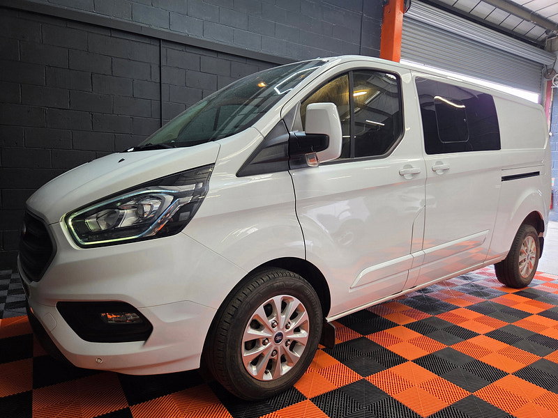 Ford Transit Custom 2.0 300 EcoBlue Limited Crew Van Double Cab 5dr Diesel Manual L2 H1 Euro 6 (s/s) (130 ps)