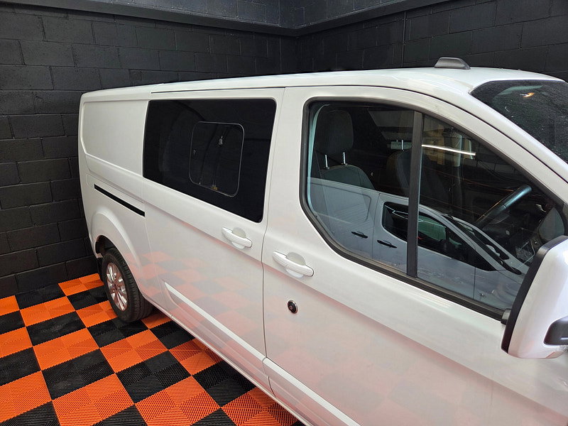 Ford Transit Custom 2.0 300 EcoBlue Limited Crew Van Double Cab 5dr Diesel Manual L2 H1 Euro 6 (s/s) (130 ps)