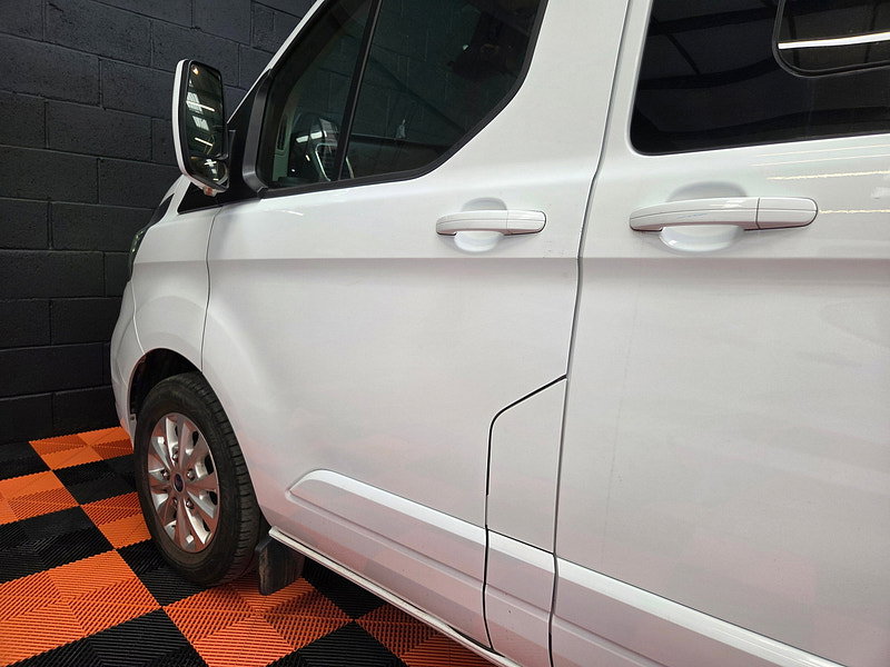 Ford Transit Custom 2.0 300 EcoBlue Limited Crew Van Double Cab 5dr Diesel Manual L2 H1 Euro 6 (s/s) (130 ps)