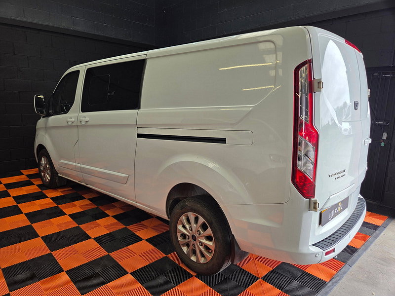 Ford Transit Custom 2.0 300 EcoBlue Limited Crew Van Double Cab 5dr Diesel Manual L2 H1 Euro 6 (s/s) (130 ps)