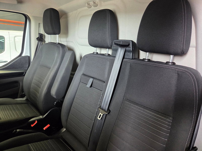 Ford Transit Custom 2.0 300 EcoBlue Limited Panel Van 5dr Diesel Manual L1 H1 Euro 6 (s/s) (130 ps)