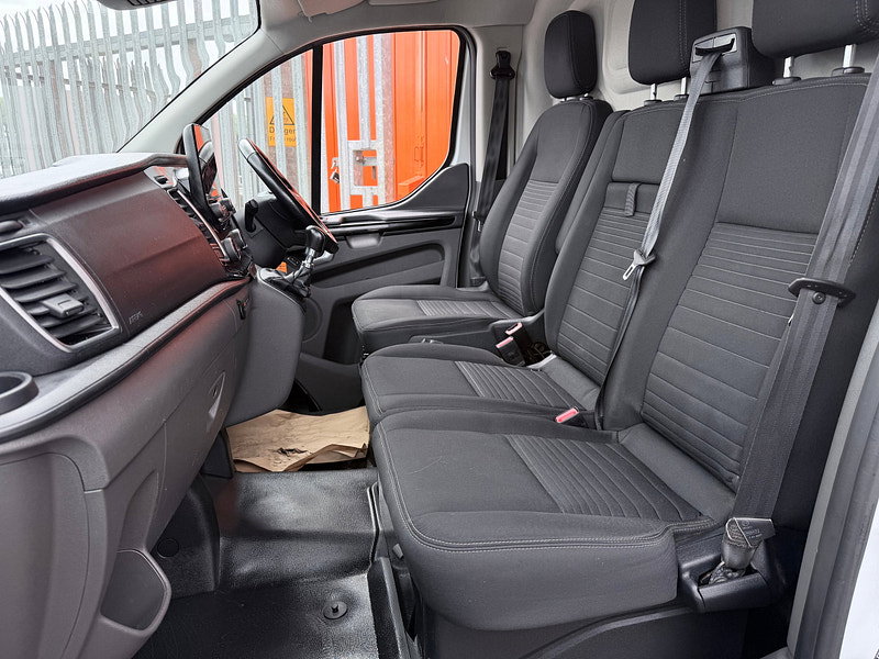 Ford Transit Custom 2.0 300 EcoBlue Limited Panel Van 5dr Diesel Manual L2 H1 Euro 6 (s/s) (130 ps)