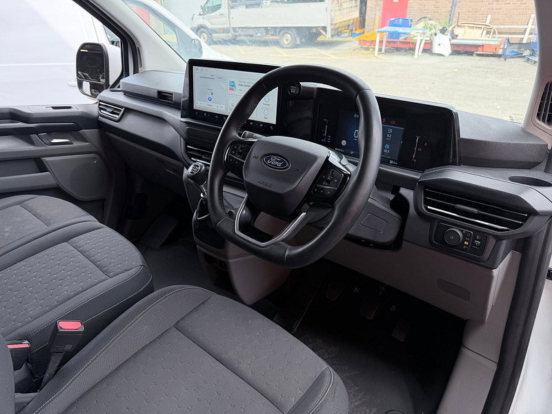 Ford Transit Custom 2.0 320 EcoBlue Limited Panel Van 5dr Diesel Manual L1 H1 Euro 6 (s/s) (136 ps)