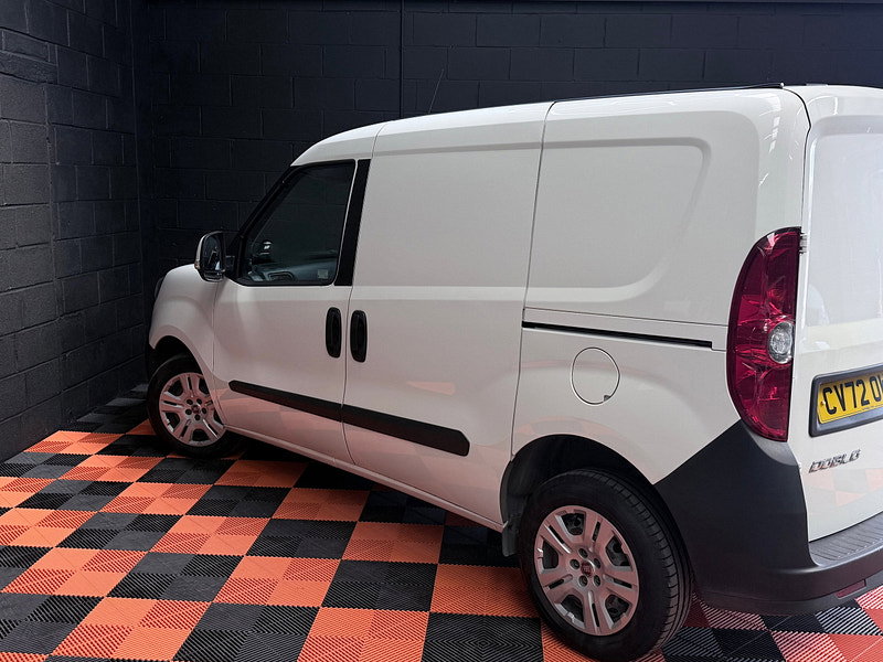 Fiat Doblo 1.6 MultijetII Tecnico Panel Van 4dr Diesel Manual L1 H1 Euro 6 (s/s) (90 bhp)