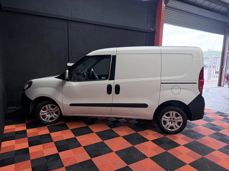 Fiat Doblo 1.6 MultijetII Tecnico Panel Van 4dr Diesel Manual L1 H1 Euro 6 (s/s) (90 bhp)
