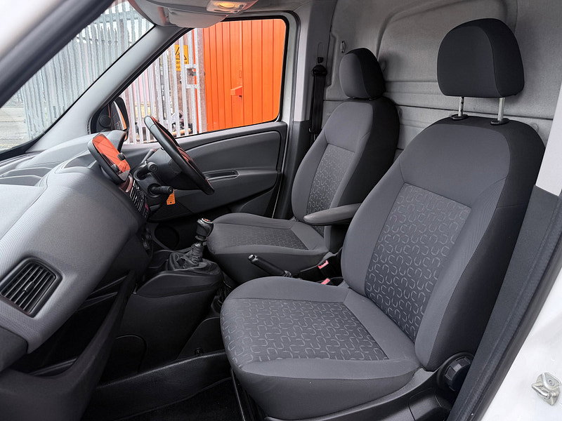 Fiat Doblo 1.6 MultijetII Tecnico Panel Van 4dr Diesel Manual L1 H1 Euro 6 (s/s) (90 bhp)