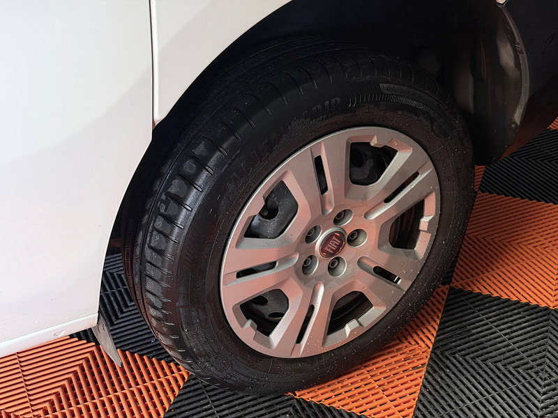 Fiat Doblo 1.6 MultijetII Tecnico Panel Van 4dr Diesel Manual L1 H1 Euro 6 (s/s) (90 bhp)