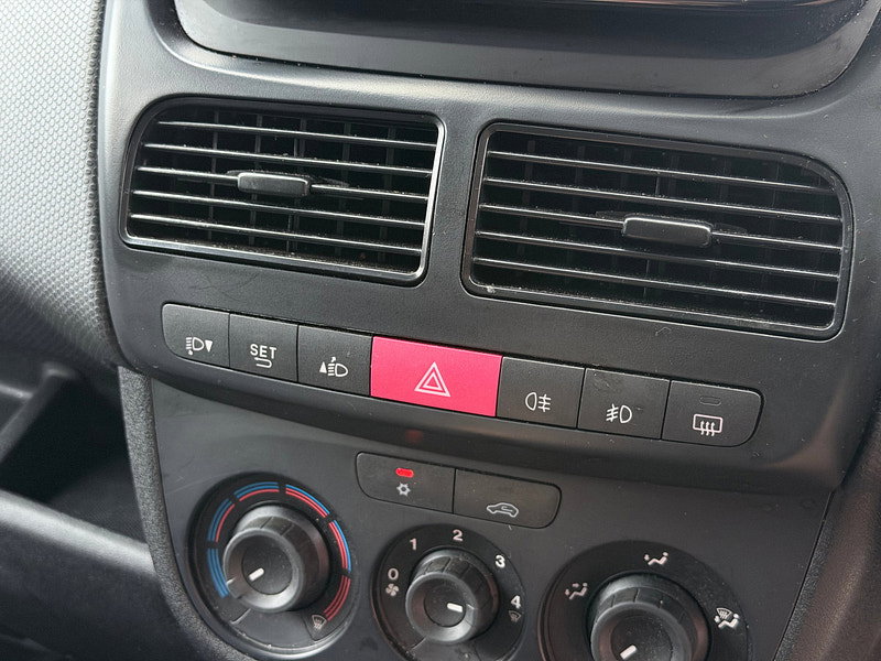 Fiat Doblo 1.6 MultijetII Tecnico Panel Van 4dr Diesel Manual L1 H1 Euro 6 (s/s) (90 bhp)