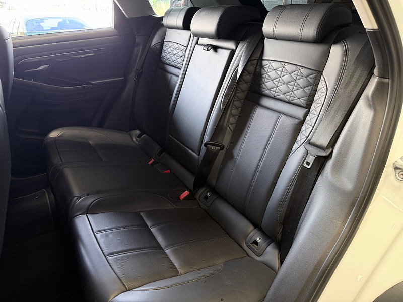 Land Rover Range Rover Evoque 1.5 P300e 12.2kWh HSE SUV 5dr Petrol Plug-in Hybrid Auto 4WD Euro 6 (s/s) (309 ps)