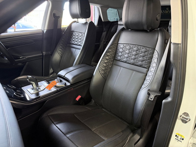 Land Rover Range Rover Evoque 1.5 P300e 12.2kWh HSE SUV 5dr Petrol Plug-in Hybrid Auto 4WD Euro 6 (s/s) (309 ps)